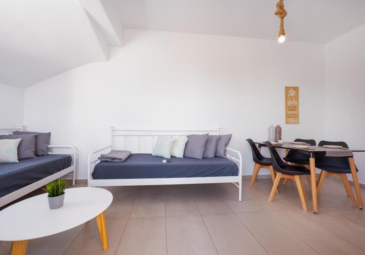 Anzuelo Apartments Megalochori  Eksteriør billede